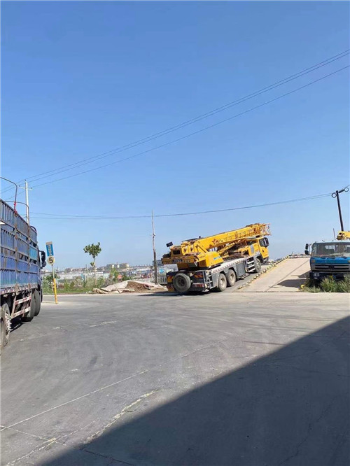 乃东区25吨吊车的租赁价格大概是多少？